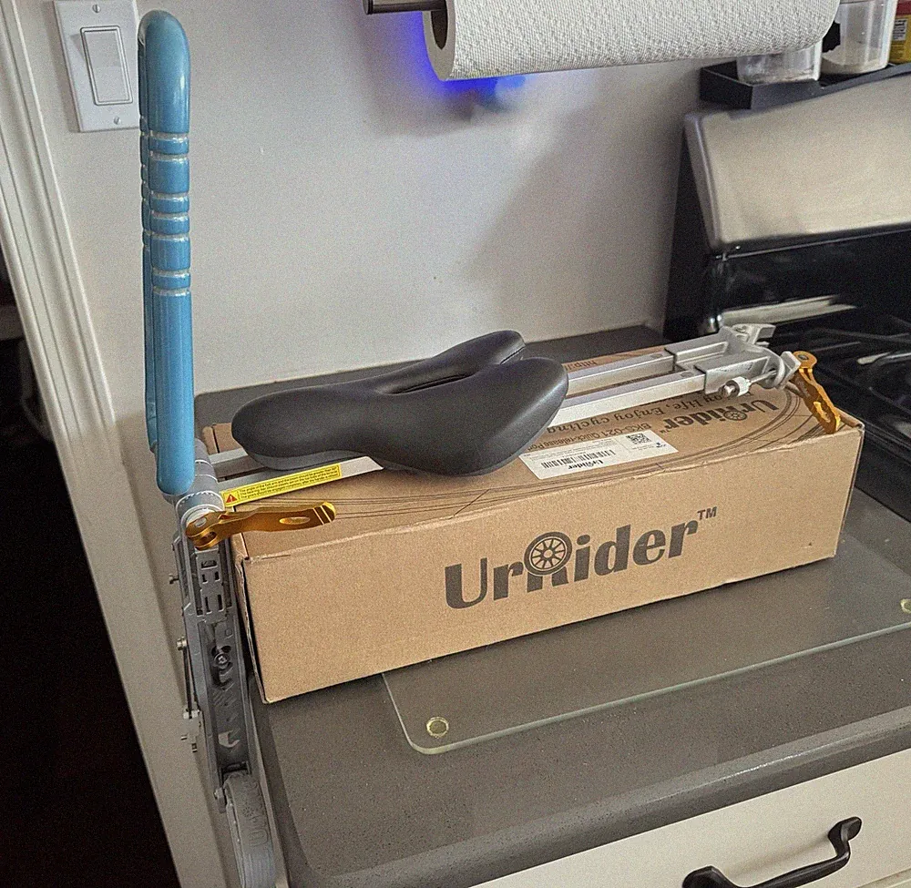 UrRider Child Bike Seat, Front Mount, Ultra Light (holds up to 60lbs)